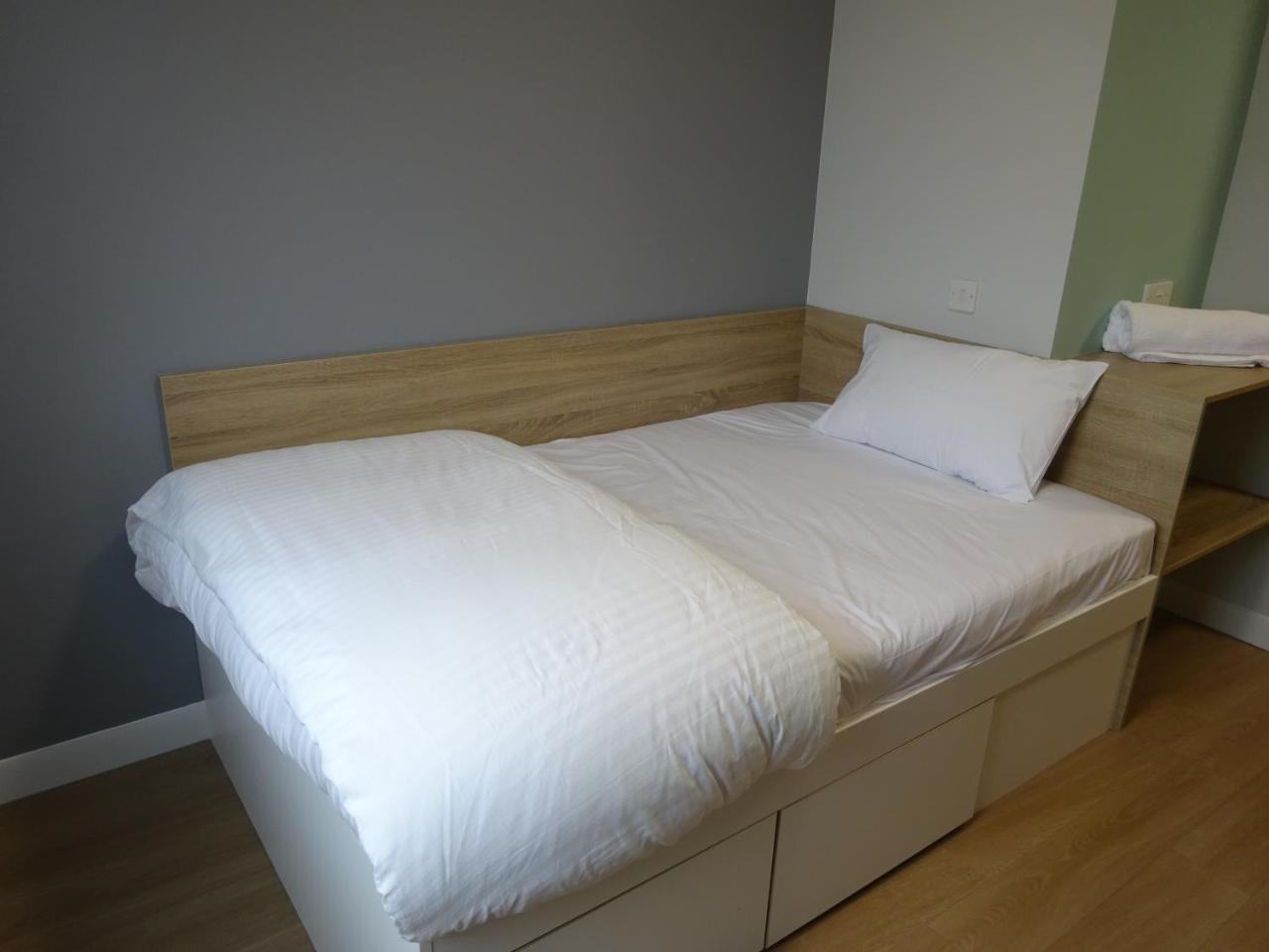 Edinburgh Haddington Place Hostel เอดินบะระ ภายนอก รูปภาพ