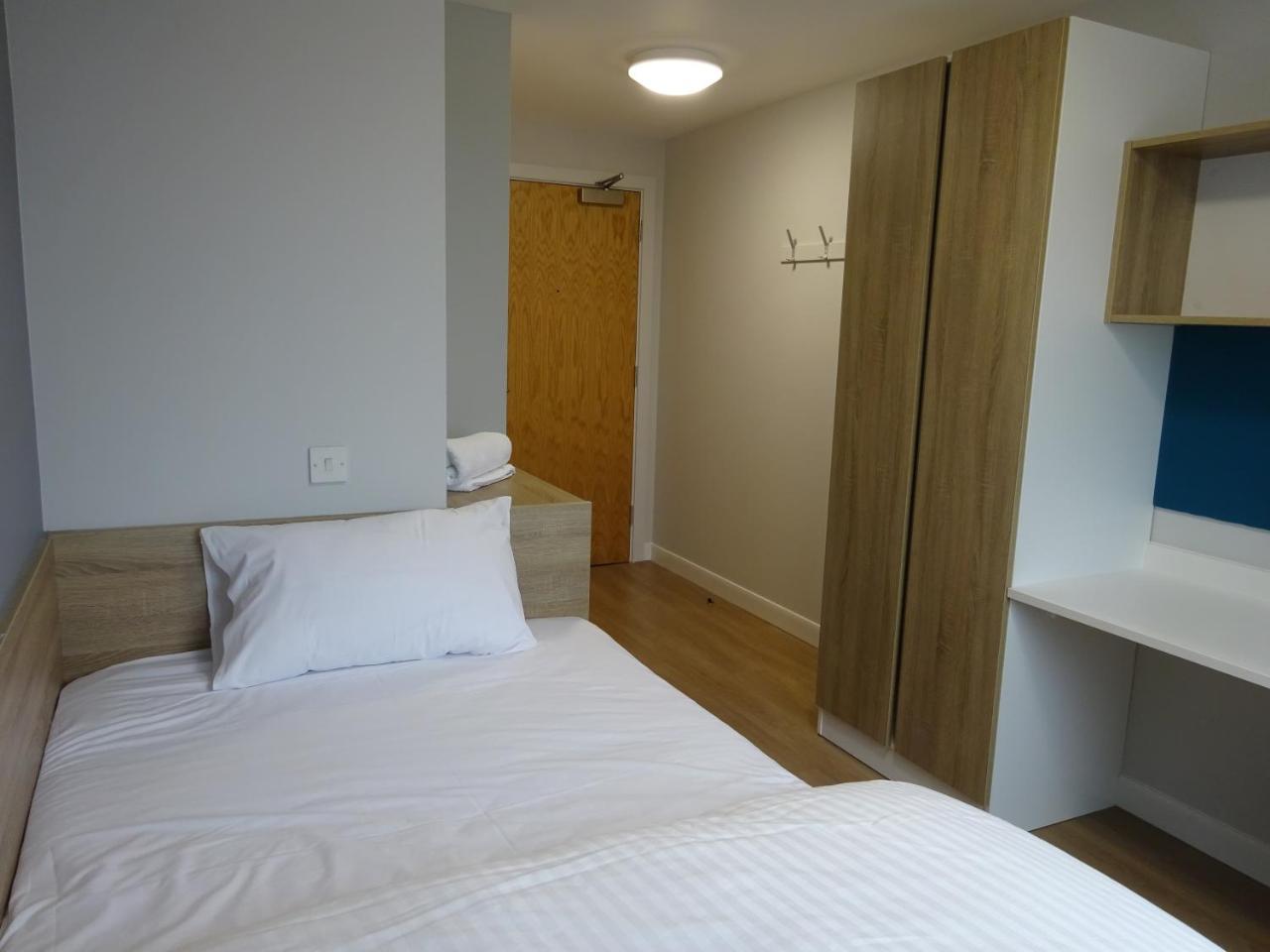 Edinburgh Haddington Place Hostel เอดินบะระ ภายนอก รูปภาพ